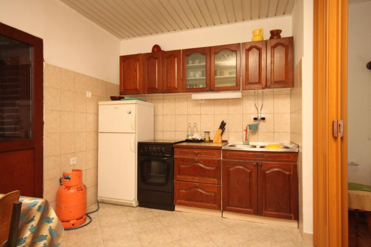 Apartments By The Sea Milna, Vis - 8913 Zewnętrze zdjęcie