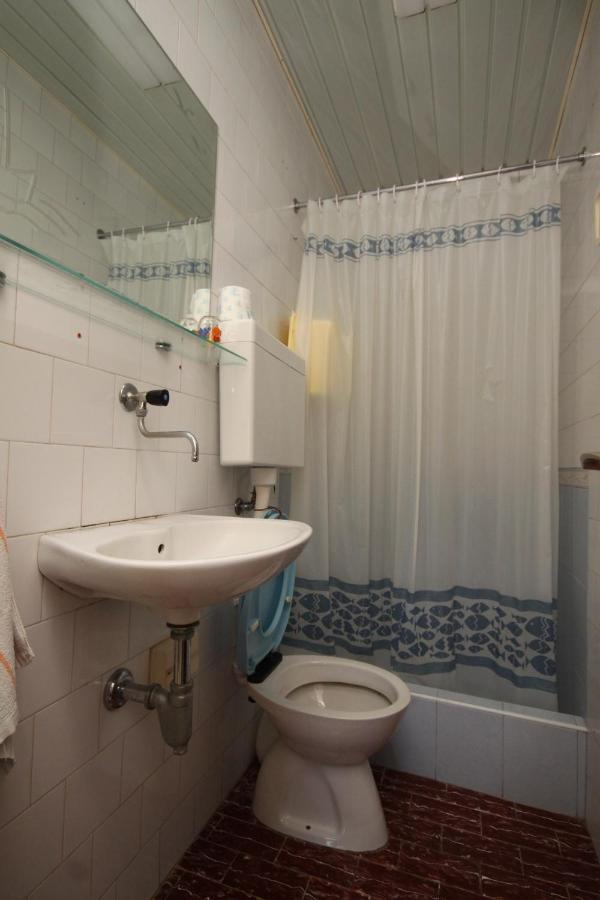 Apartments By The Sea Milna, Vis - 8913 Zewnętrze zdjęcie